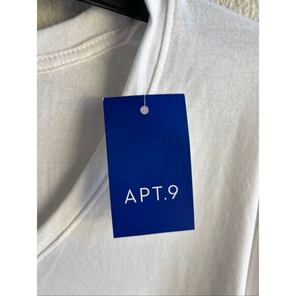 ❤️Apt.9 Women’s Blue Moon Tee - Picture 3 of 5